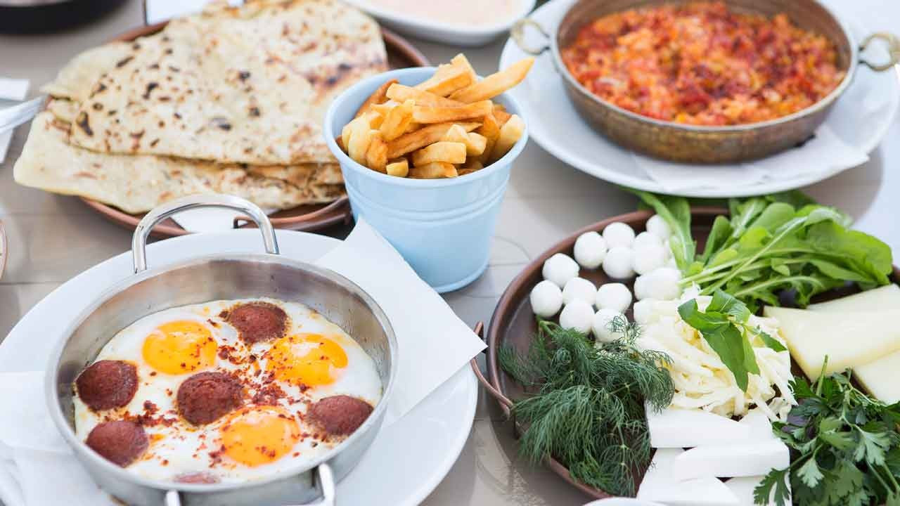 sahurda-tok-tutan-yiyecekler:-sahurda-susatmayan-ve-tok-tutan-yiyecekler-neler?