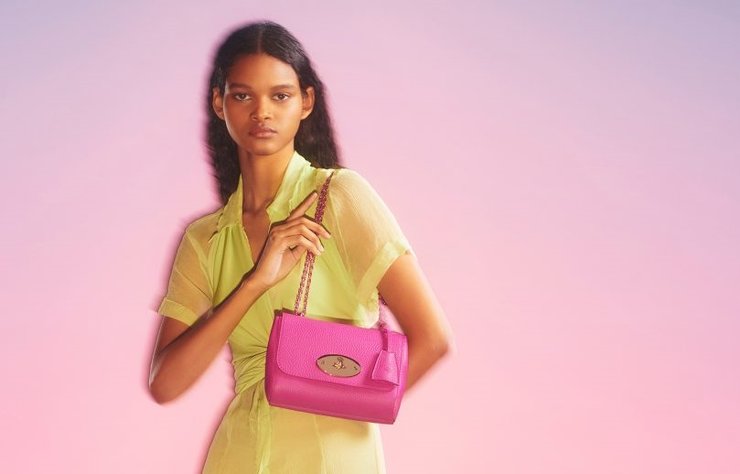 Mulberry İlk Karbon Nötr Serisini Piyasaya Sürdü
