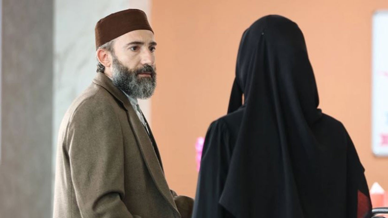 ‘kizil-goncalar’in-naim’i-mert-turak:-‘teyzeler-suratima-tukuruyor’
