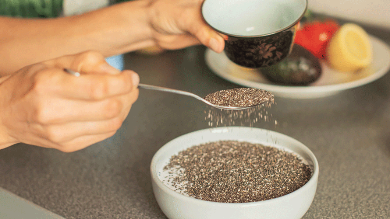 chia-tohumu-faydalari-neler,-kilo-verdirir-mi?-chia-tohumu-nasil-kullanilir?-7-soruda-chia-tohumu