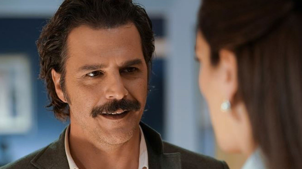 annem-ankara-ile-ekrana-donen-mehmet-gunsur:-‘hikayenin-gercekligi-beni-etkiledi’
