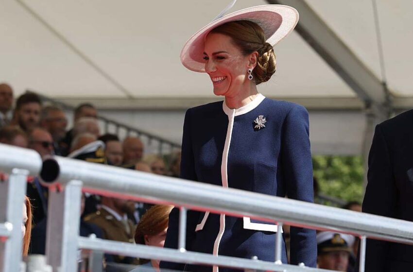 Galler Prensesi Kate Middleton, denizci stilinden ilham alıyor